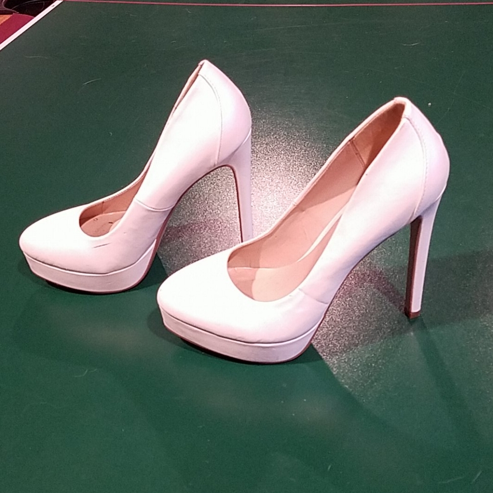 Shoes - Picture 2 of 2